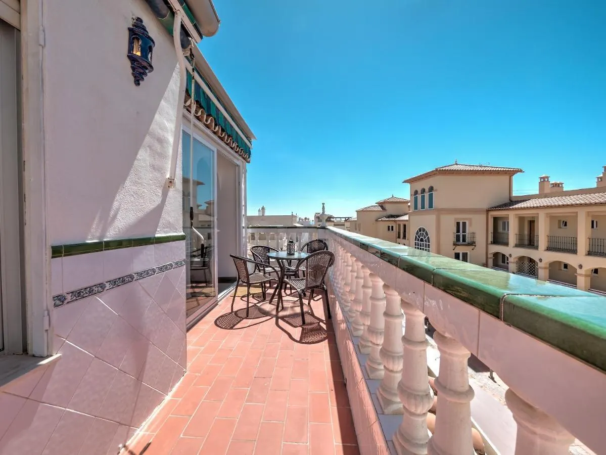 Апартаменты Fantastic Penthouse With Roof Terrace In The Heart Of Нерха