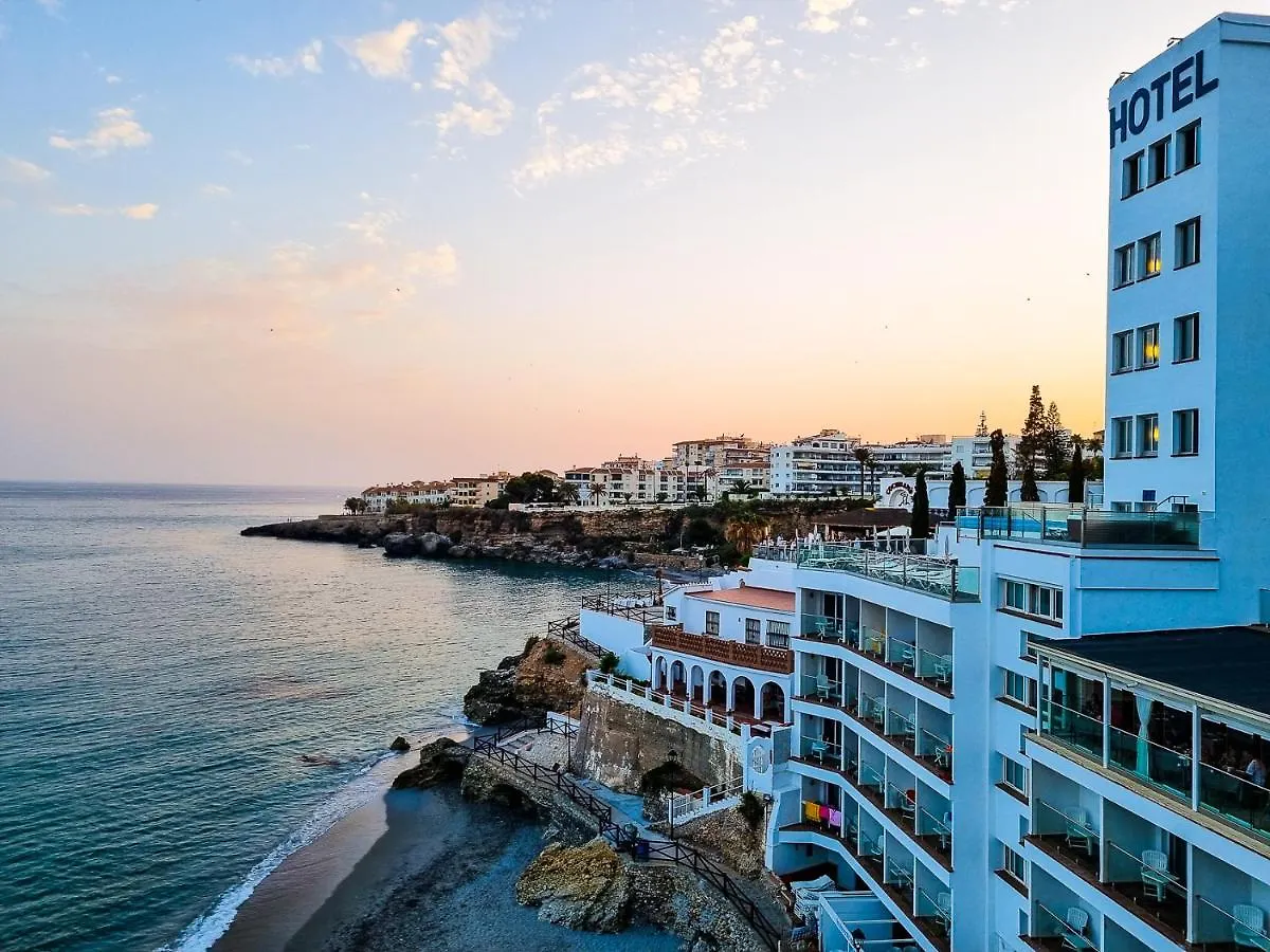 Апартаменты Fantastic Penthouse With Roof Terrace In The Heart Of Нерха Испания